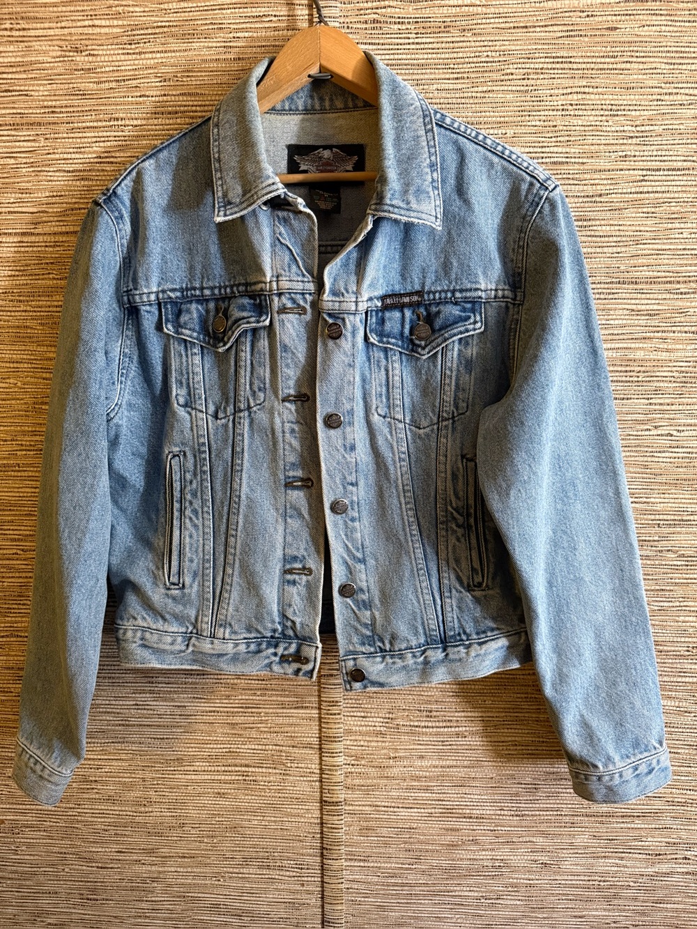 Harley Davidson Jean Jacket Women’s Size Medium Light Blue 98290-02VW Pockets